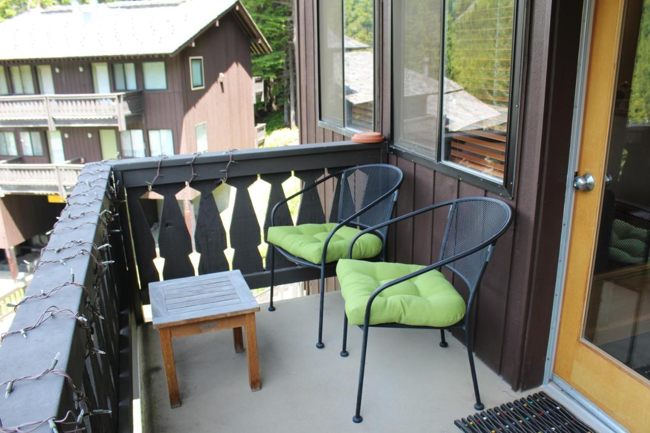 Crystal Chalets Greenwater Luaran gambar