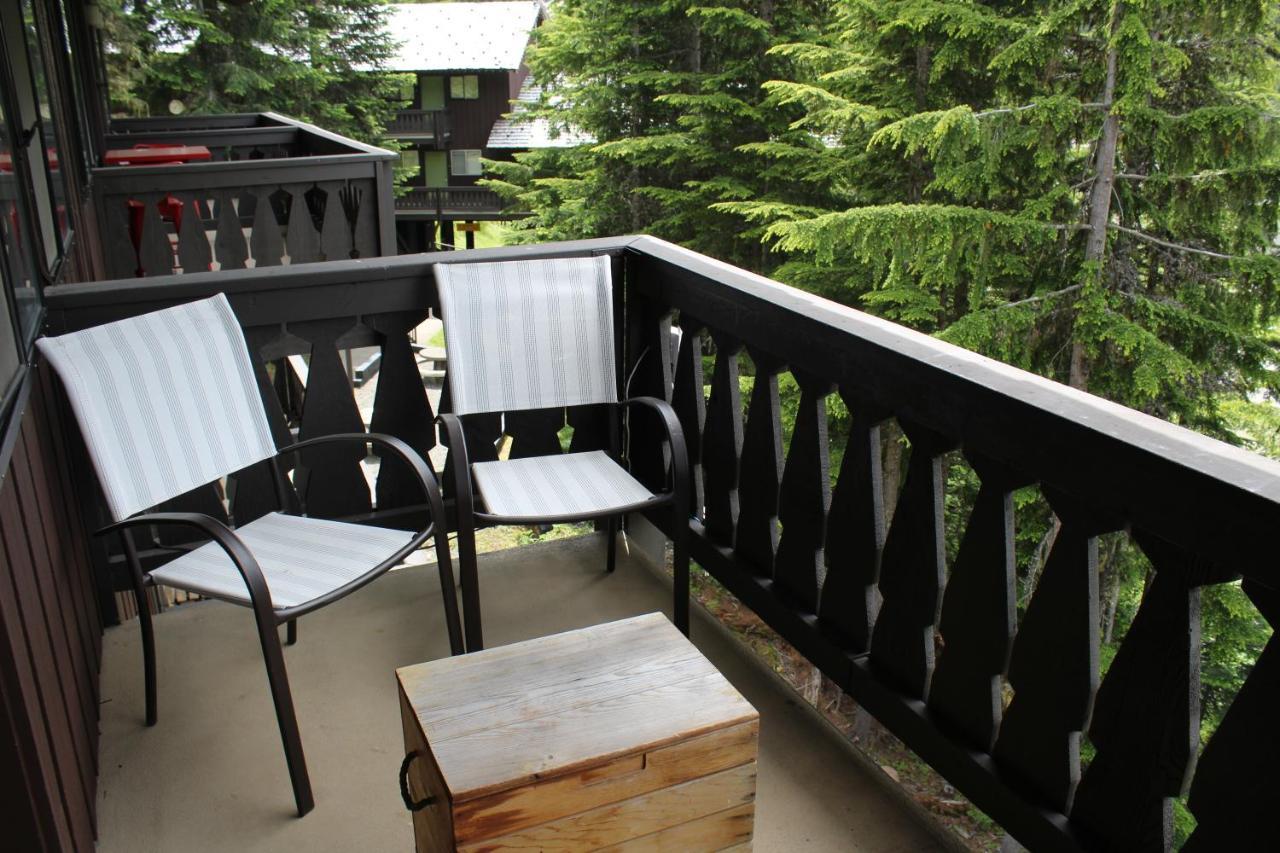 Crystal Chalets Greenwater Luaran gambar