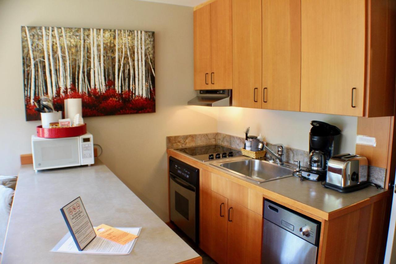 Crystal Chalets Greenwater Luaran gambar
