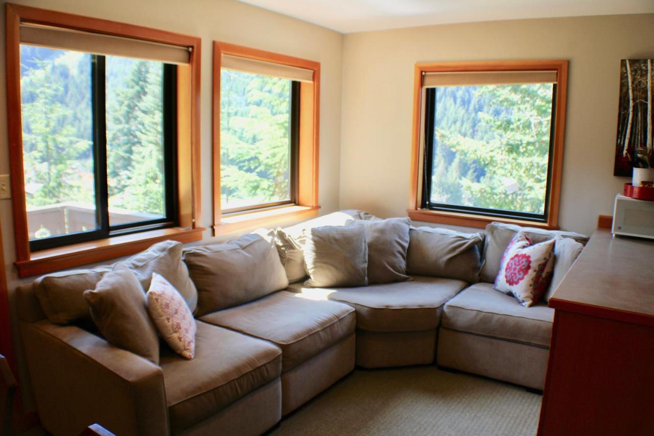 Crystal Chalets Greenwater Luaran gambar