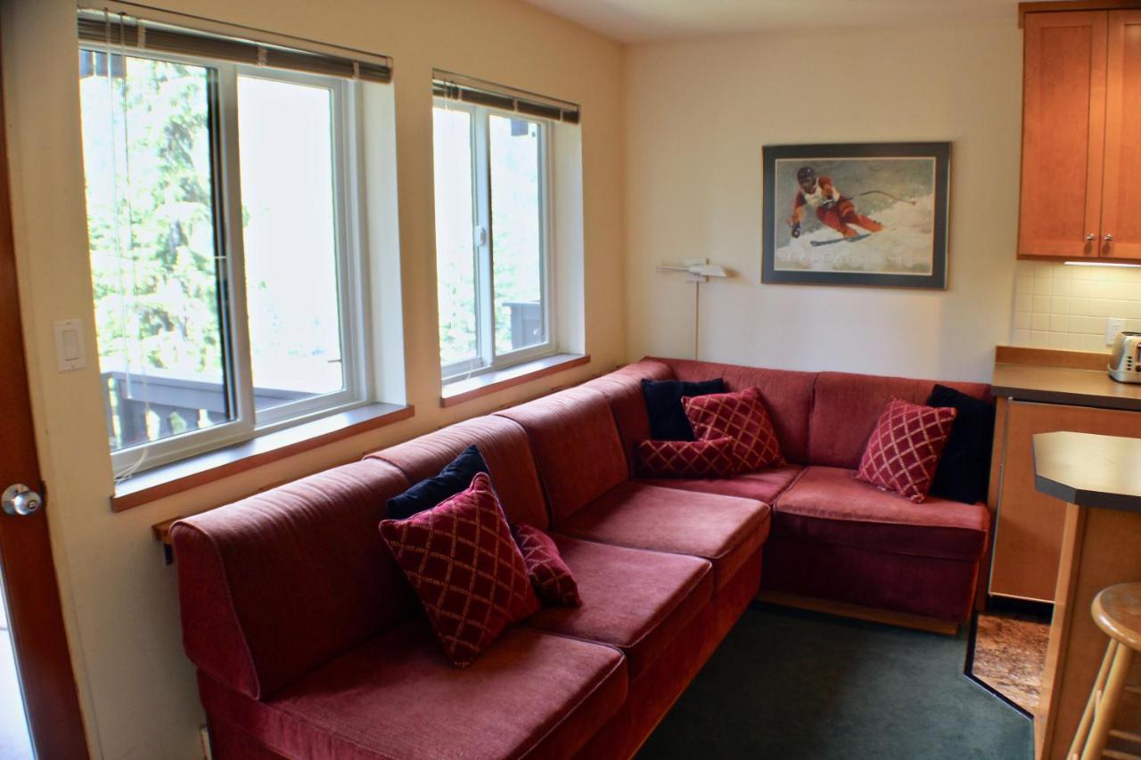 Crystal Chalets Greenwater Luaran gambar